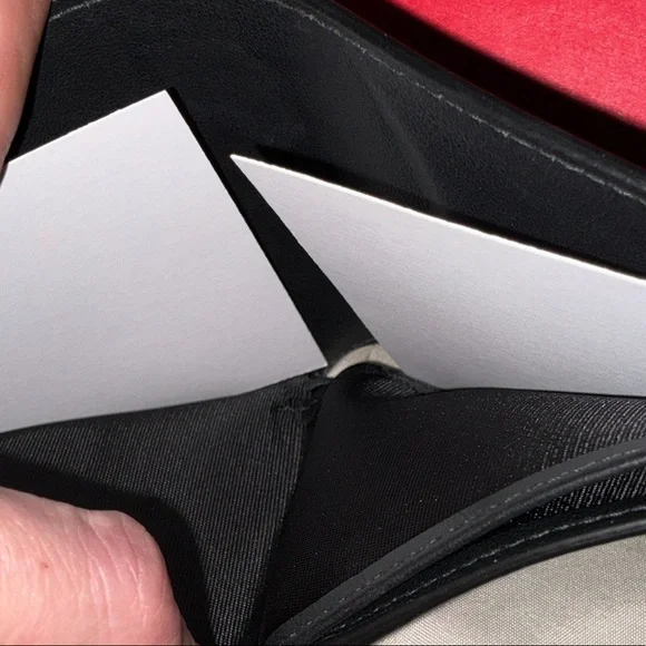 BNWT Salvatore Ferragamo Silver Men’s Card & Key Holder - Picture 4 of 7